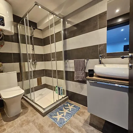 Soulnest 1 Dedicated Bathroom