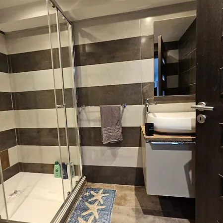 Couette-café Soulnest 1 Dedicated Bathroom